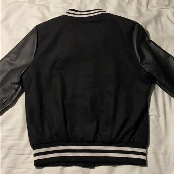 Black and white jacket with fake leather sleeves - Picture 5 of 6